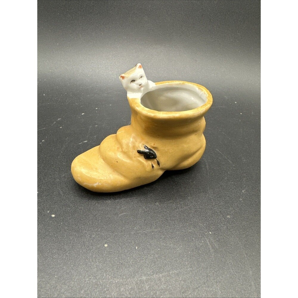 Vintage Porcelain Occupied Japan Cat Kitten Shoe Boot Planter Toothpick Holder